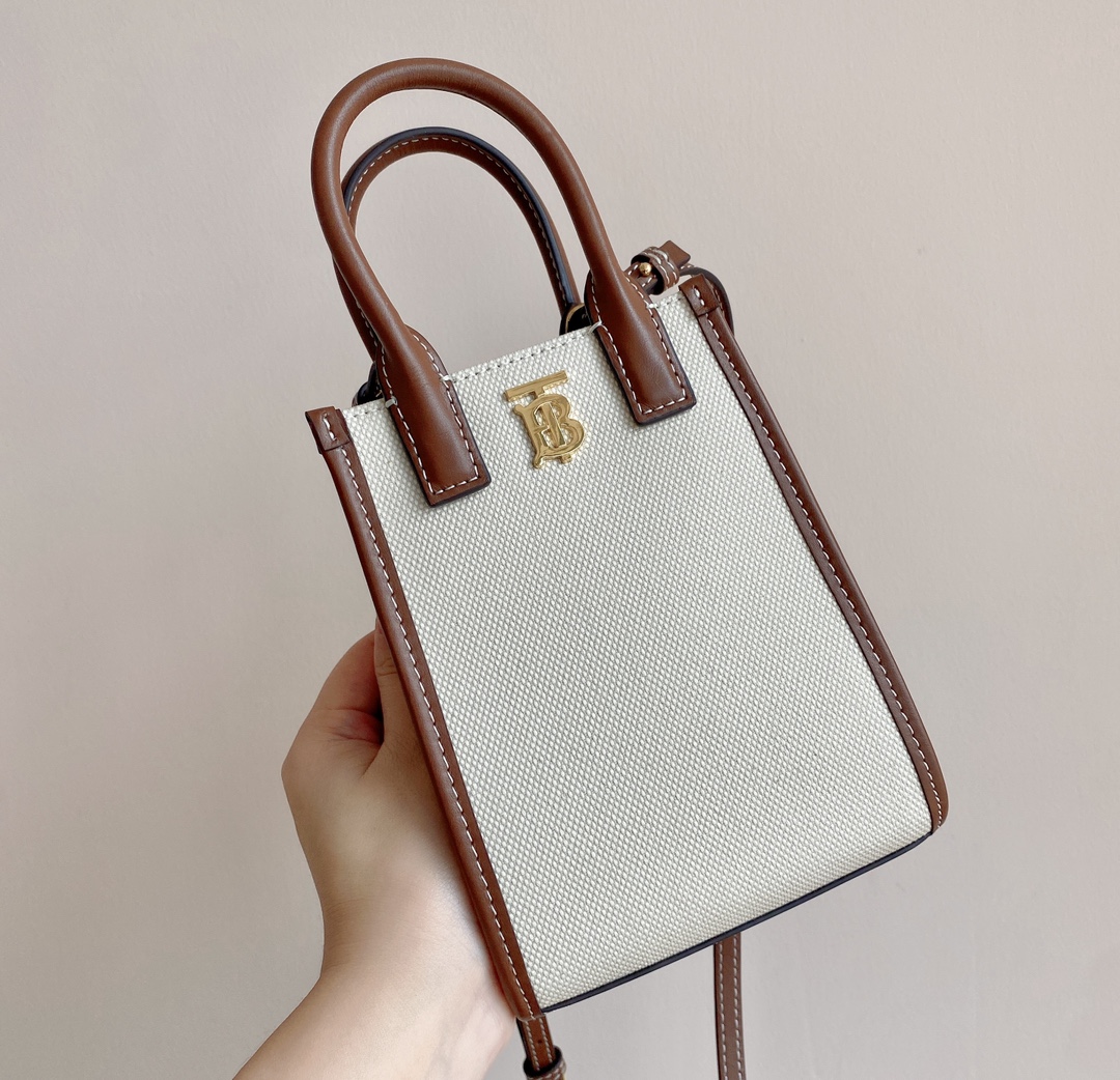 [TOP] BURBERRY Frances Tote Bags - White and Brown