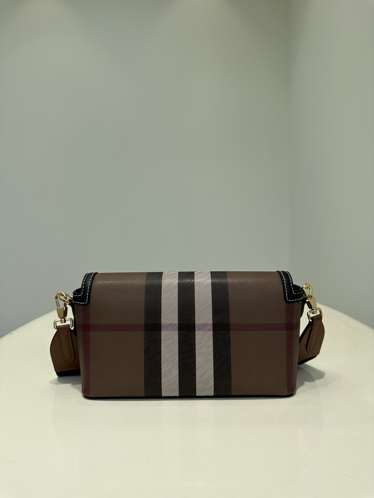 [TOP] BURBERRY Note Bag - Birch Brown Check