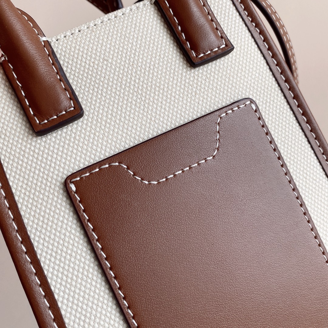 [TOP] BURBERRY Frances Tote Bags - White and Brown