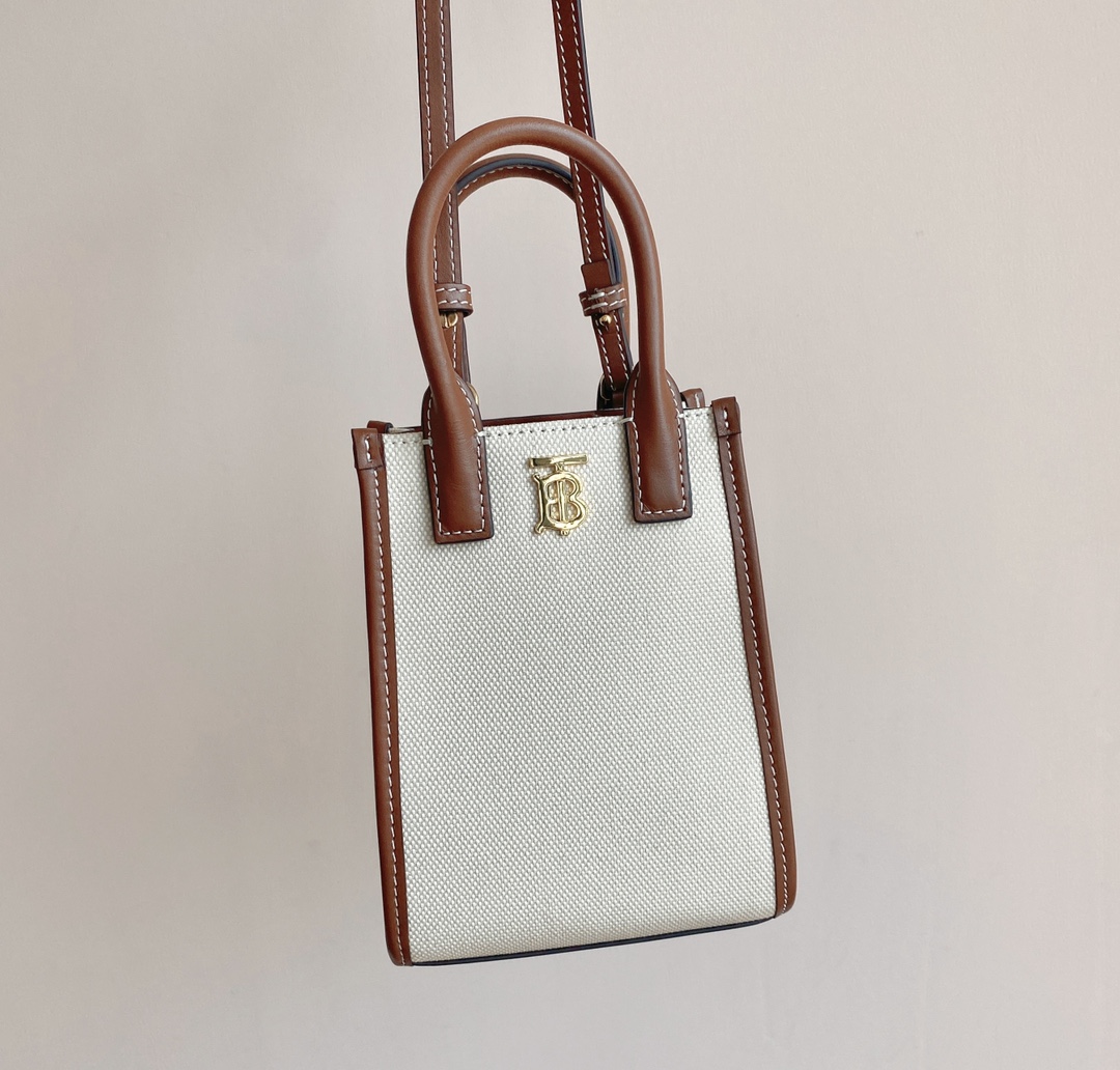 [TOP] BURBERRY Frances Tote Bags - White and Brown