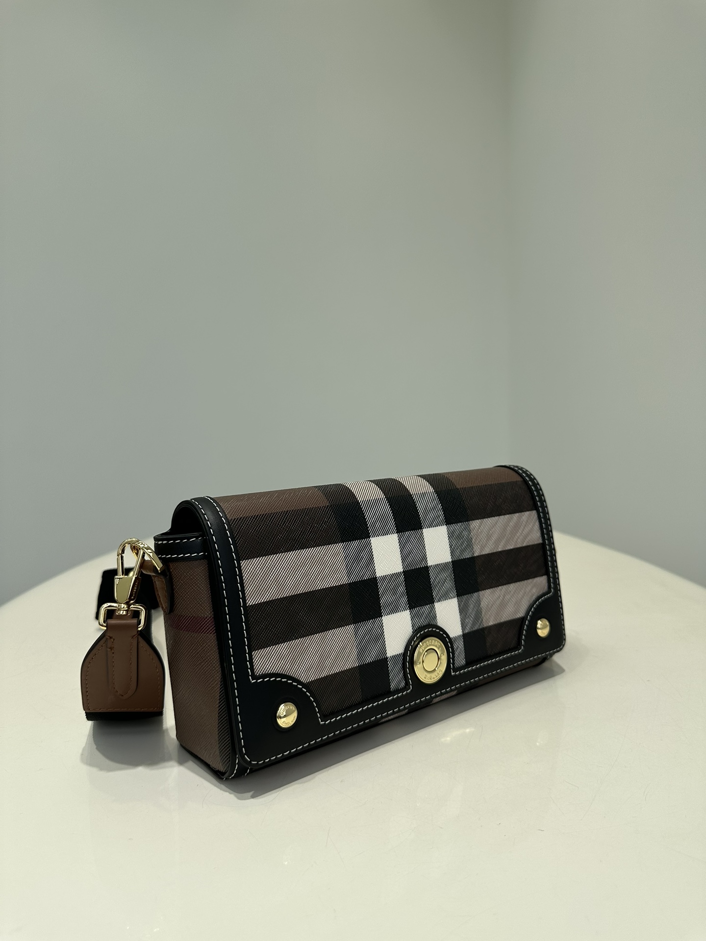 [TOP] BURBERRY Note Bag - Birch Brown Check