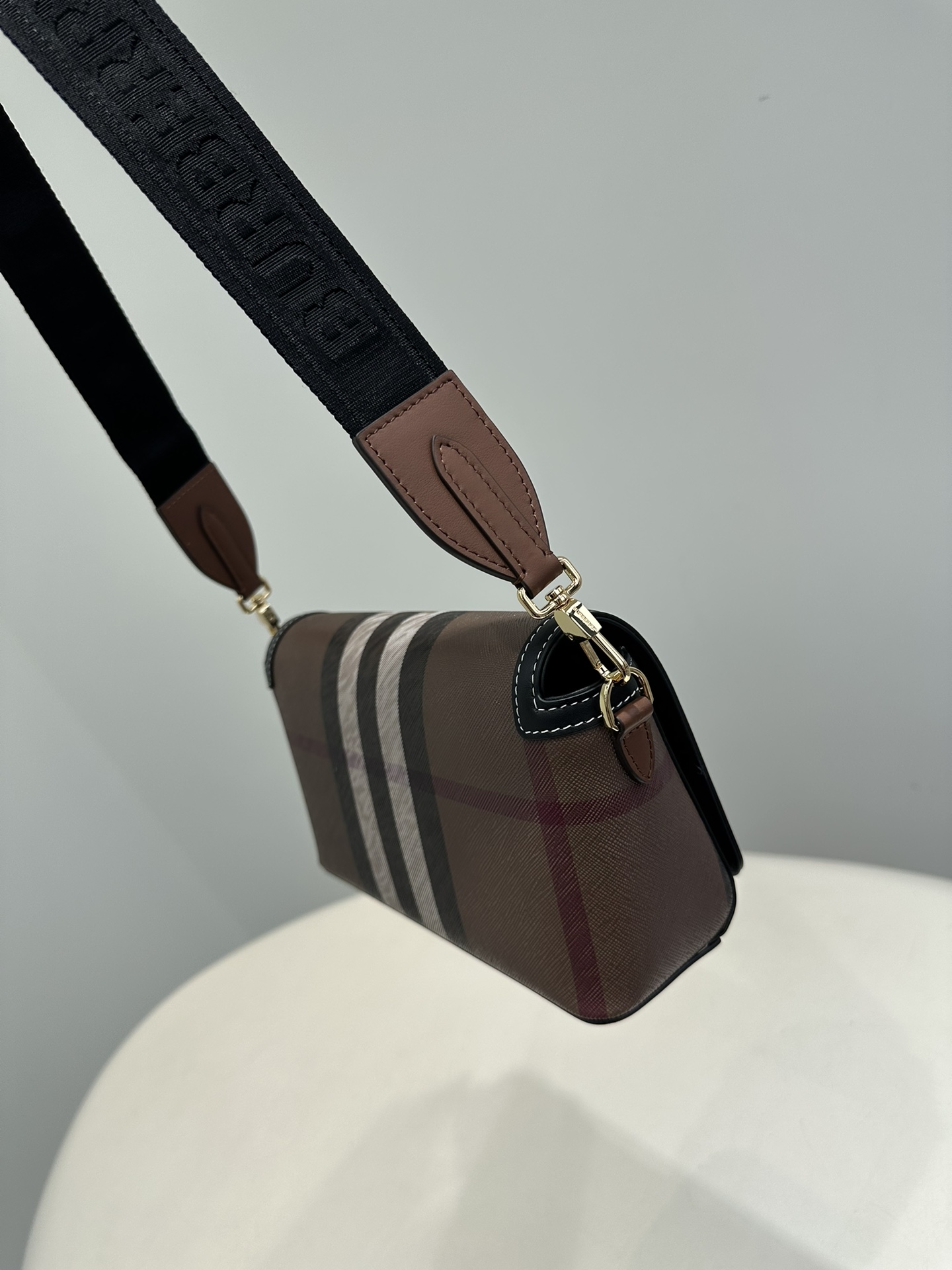 [TOP] BURBERRY Note Bag - Birch Brown Check