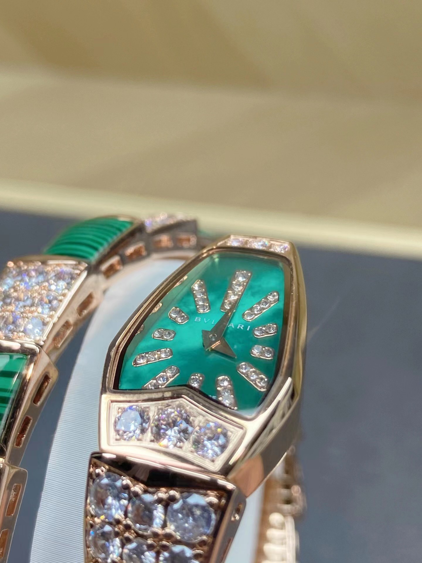 [Top] BVLGARI Watches with Diamond - Green