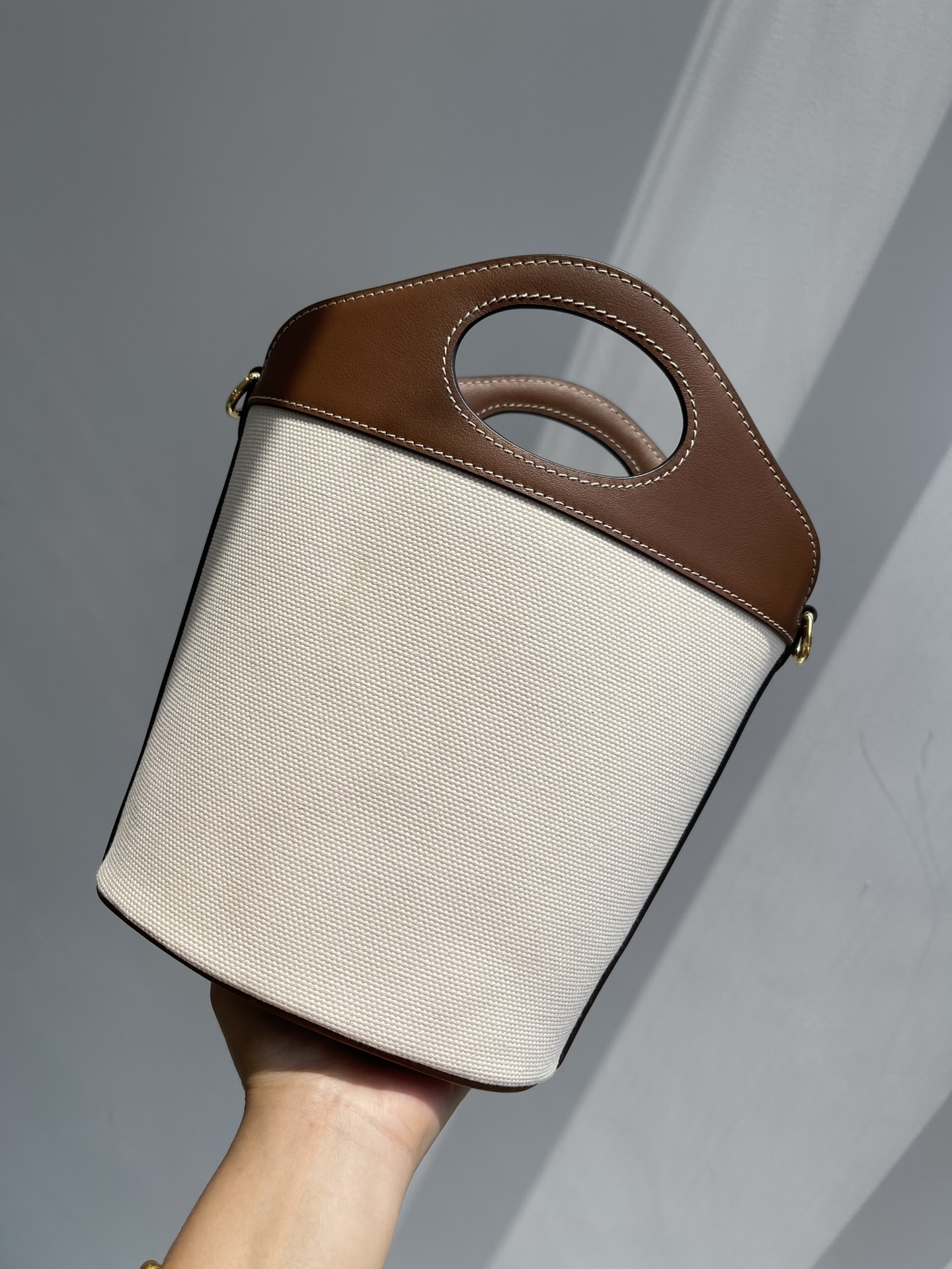 [TOP] BURBERRY Pocket Bags - Canvas patch leather