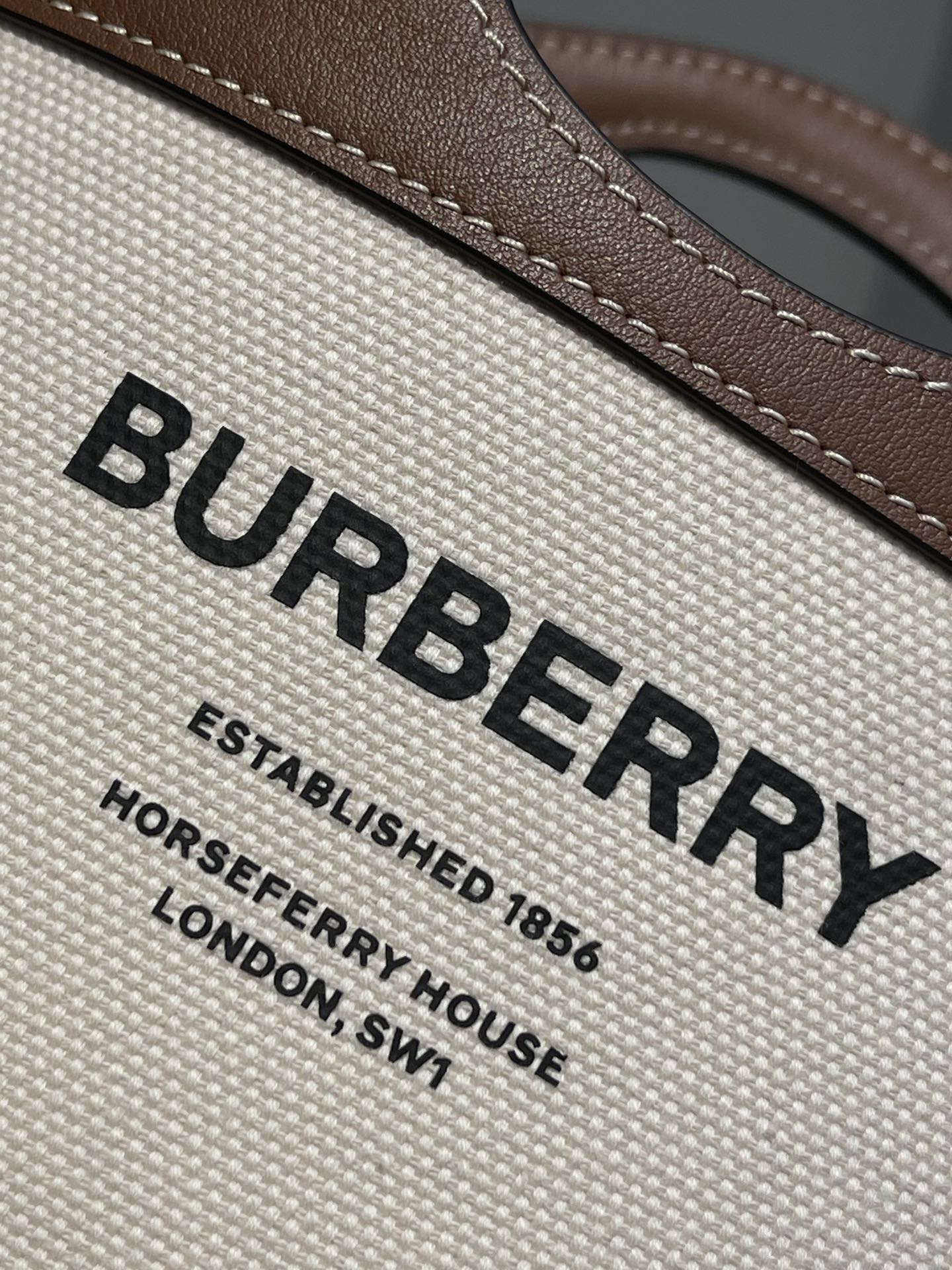 [TOP] BURBERRY Pocket Bags - Canvas patch leather