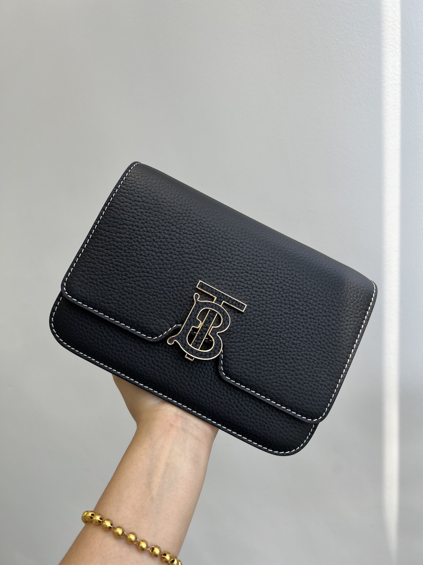 [TOP] BURBERRY Small Lychee leather TB Collection Bag - Black