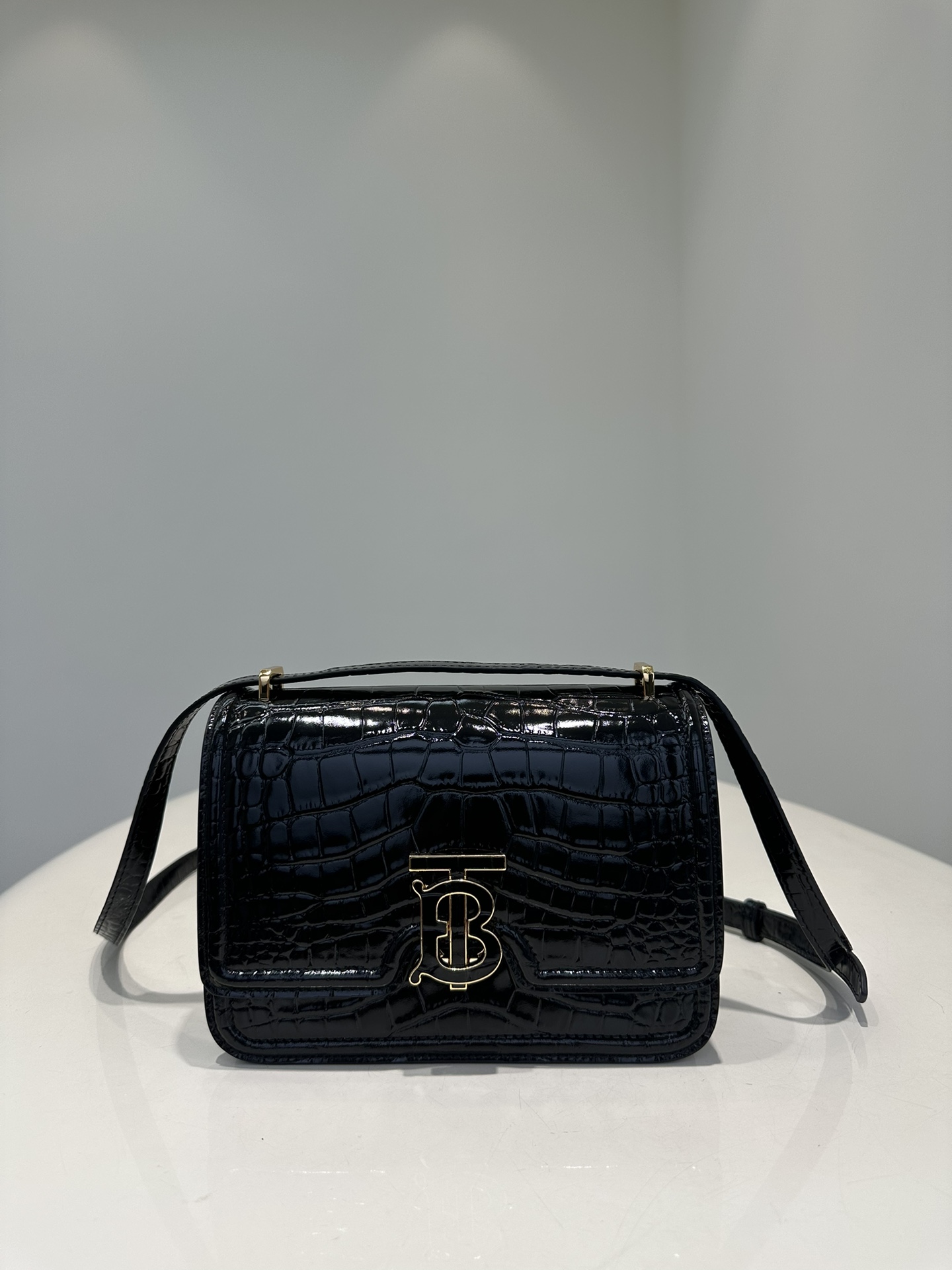 [TOP] BURBERRY Small Croc-embossed calfskin TB Collection Bag - Black