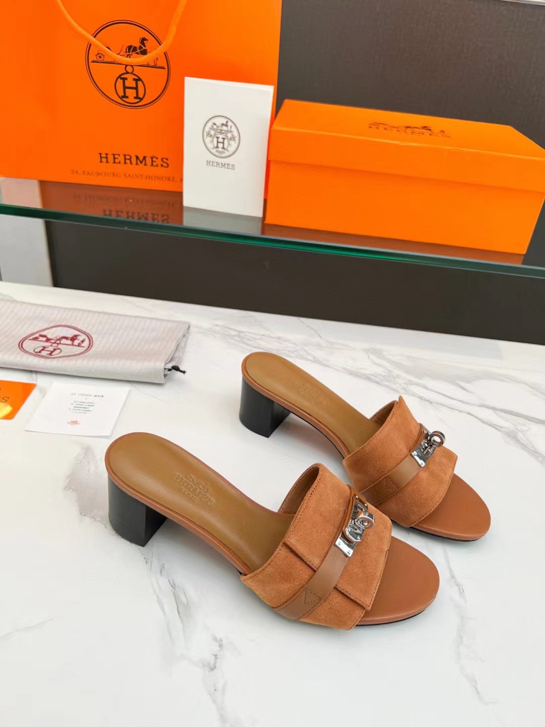 [TOP] HERMES Gigi Kelly Buckle Sandals - Brown