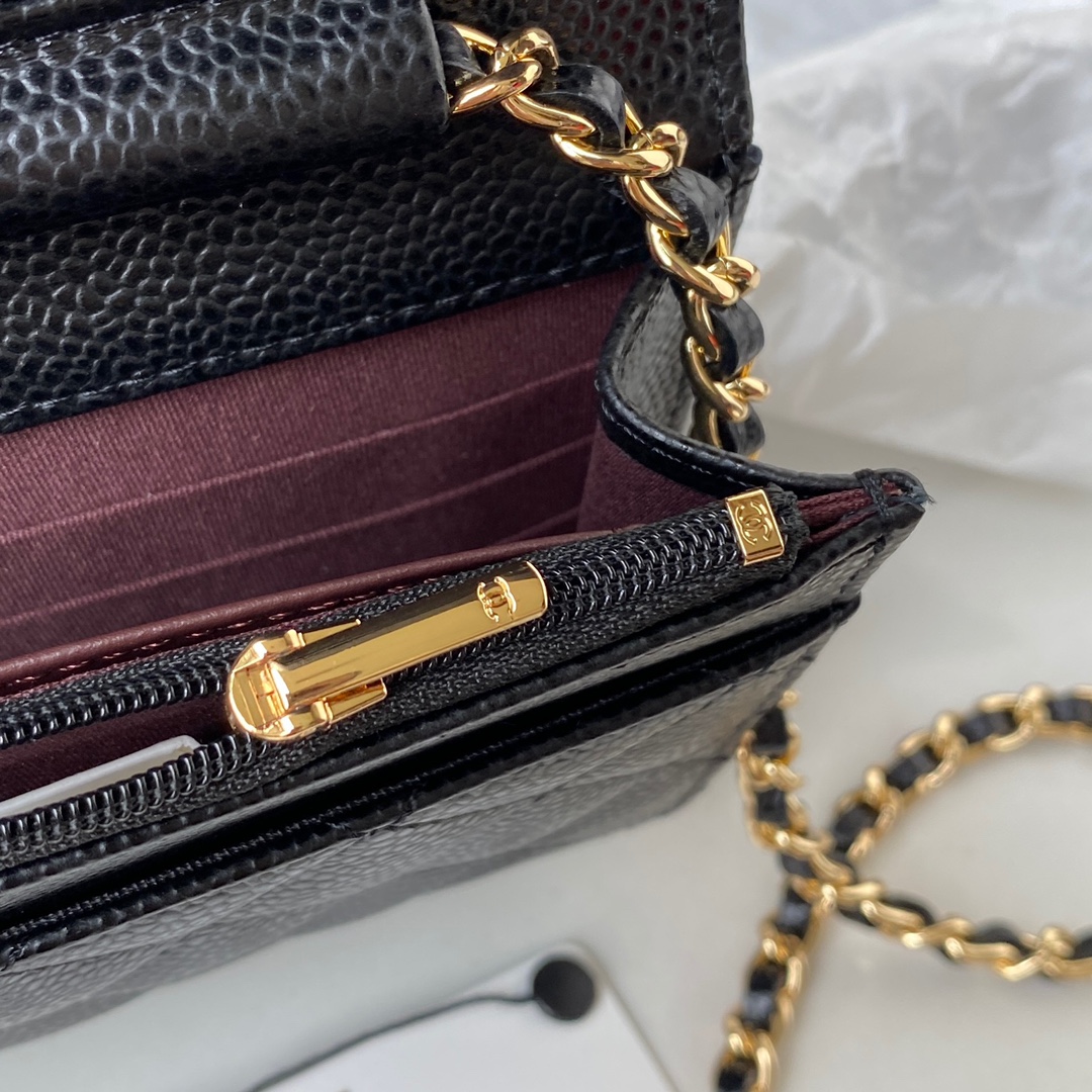 [TOP] CHANEL WOC Bag Lychee Leather small logo 19 cm - Black & GHW