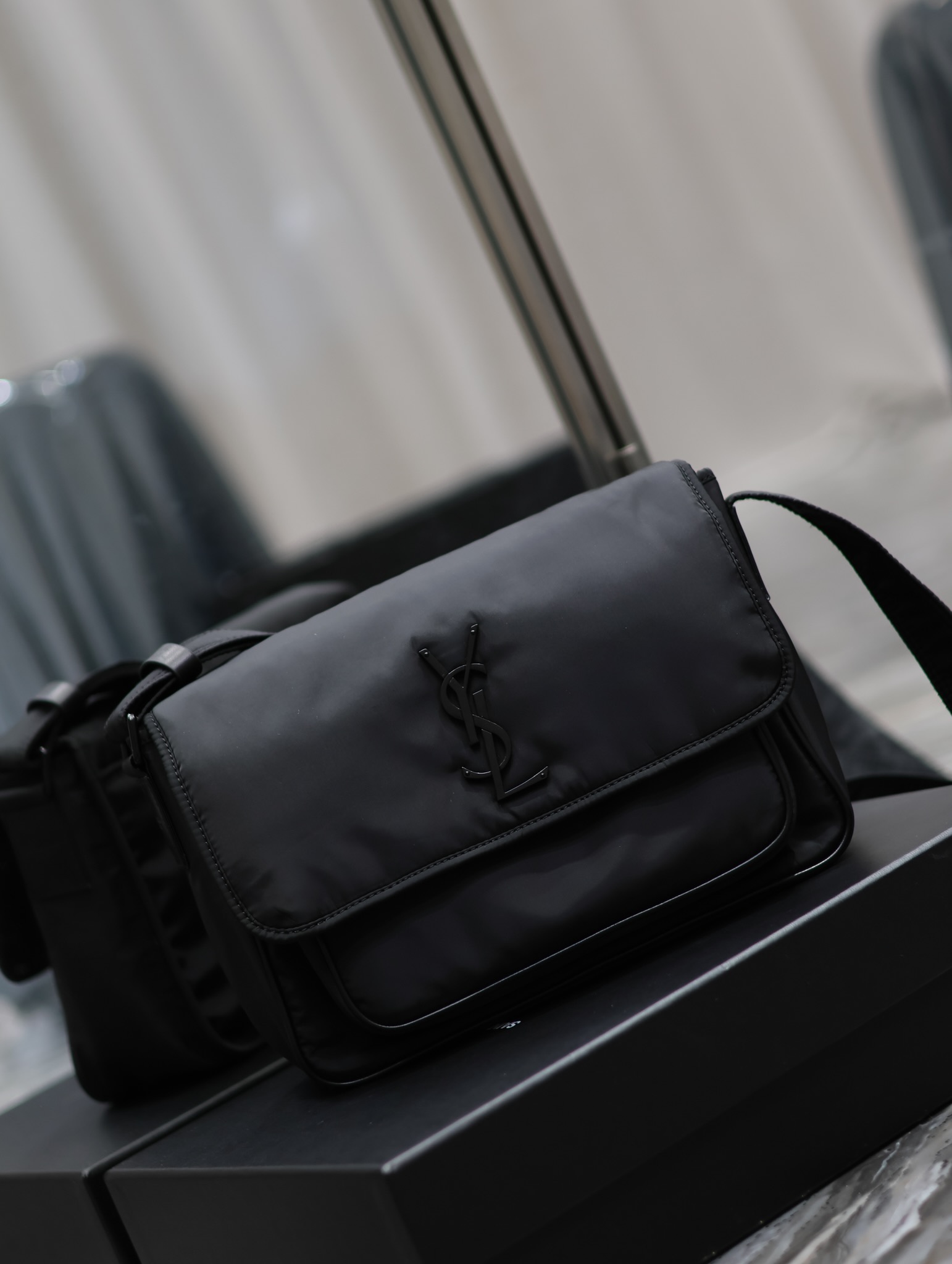 [TOP] Yves Saint Laurent YSL Niki Nylon Bag - Black