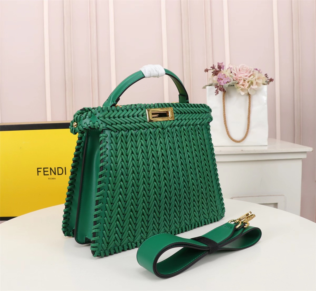 [TOP] FENDI Peekaboo ISeeU Handbag - Green