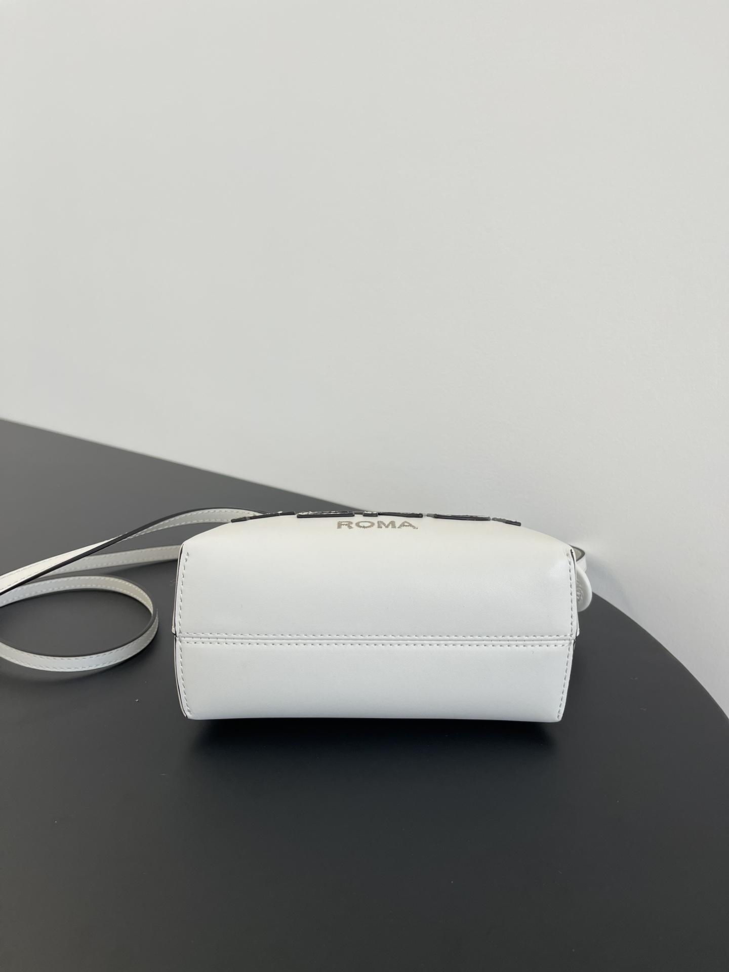 [TOP] FENDI FENDI By The Way Mini Bag - White
