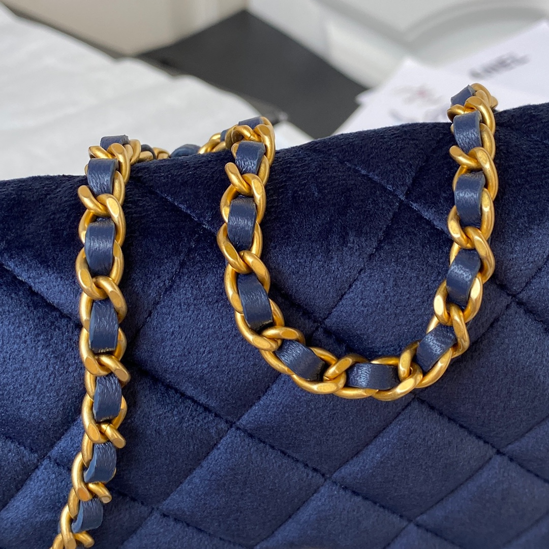 [TOP] CHANEL Classic Velvet  Sheepskin & Flannelette CF Small Size 11.5x23x4cm - Blue & SHW
