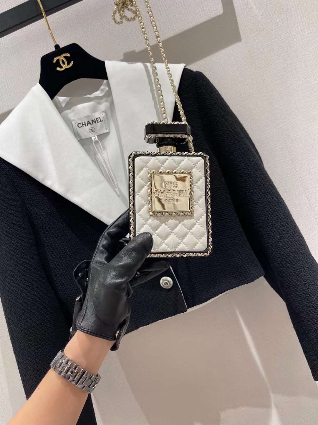 [TOP] CHANEL Mini Perfume Bottle Shape Bag 16×9×3.5CM - White