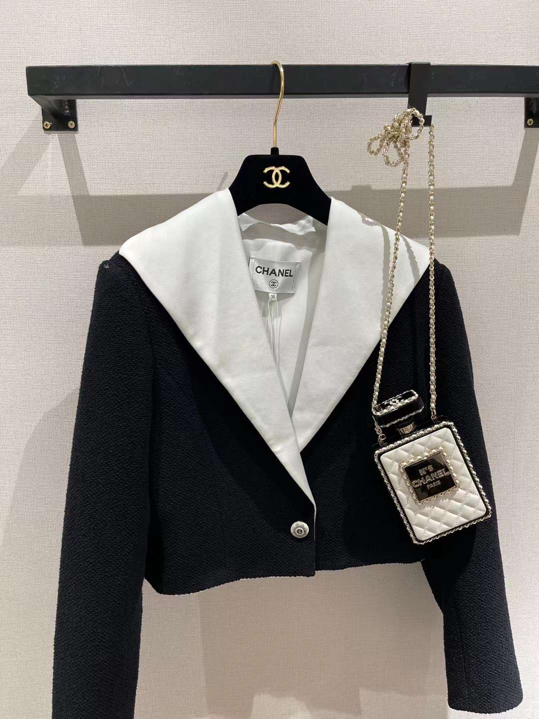 [TOP] CHANEL Mini Perfume Bottle Shape Bag 16×9×3.5CM - White