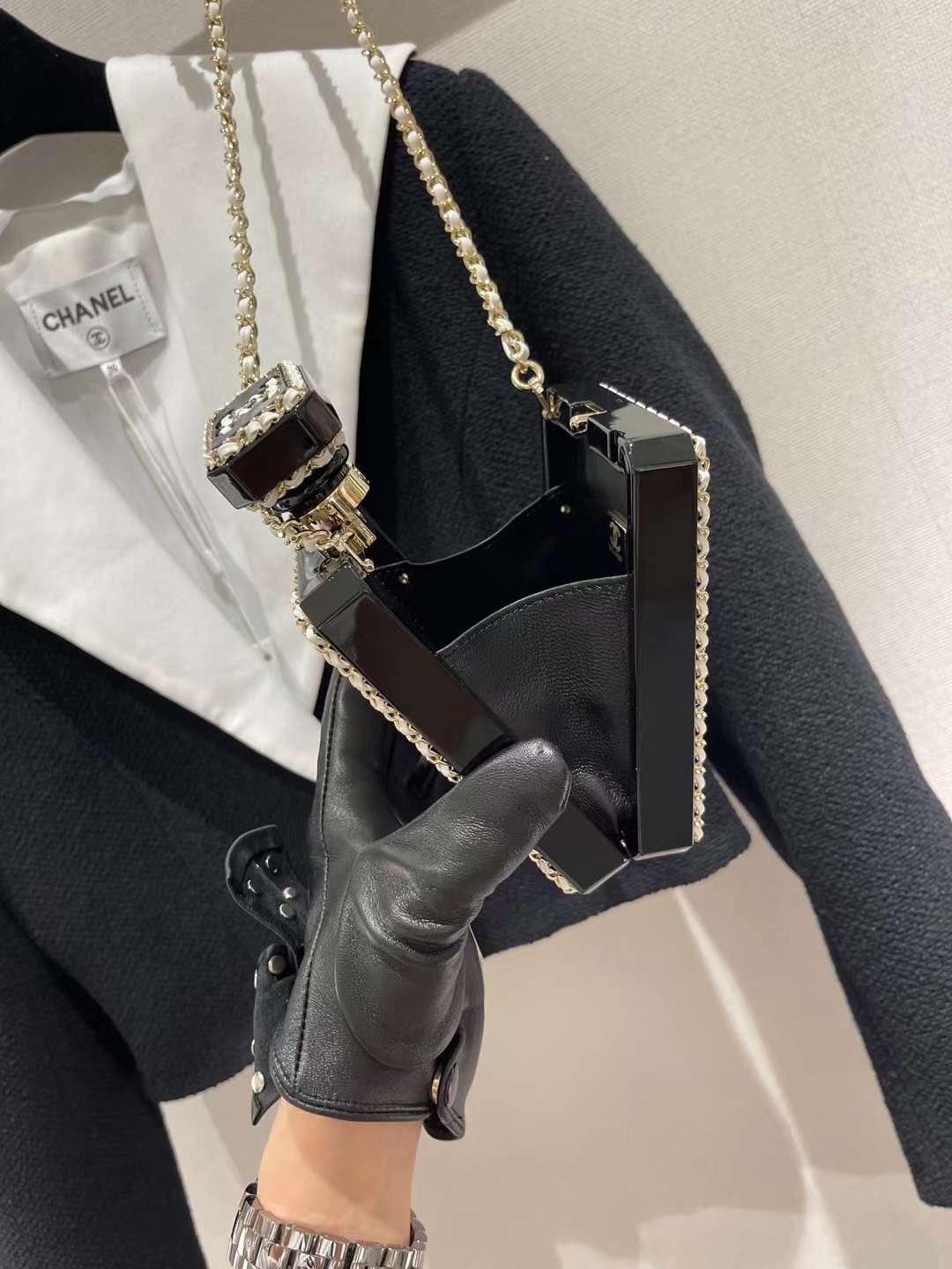 [TOP] CHANEL Mini Perfume Bottle Shape Bag 16×9×3.5CM - White