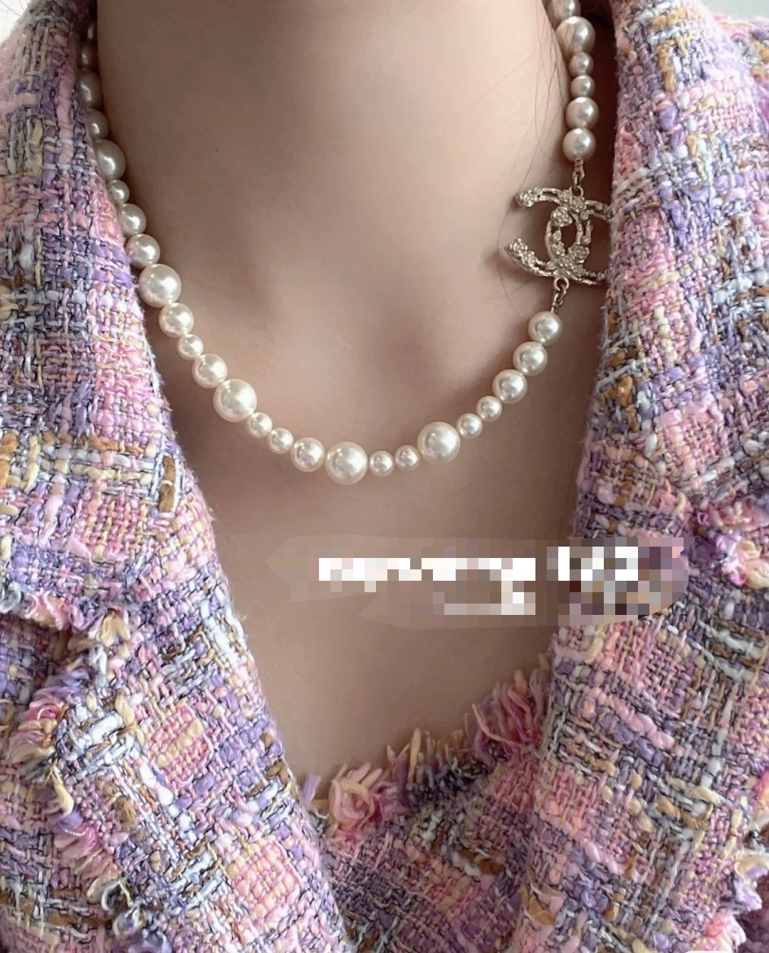 [TOP] CHANEL Pearl Choker and Vintage Logo Necklace