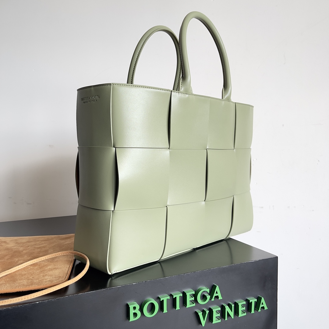 [TOP] Bottega Veneta BV Tote Bags - Light Green