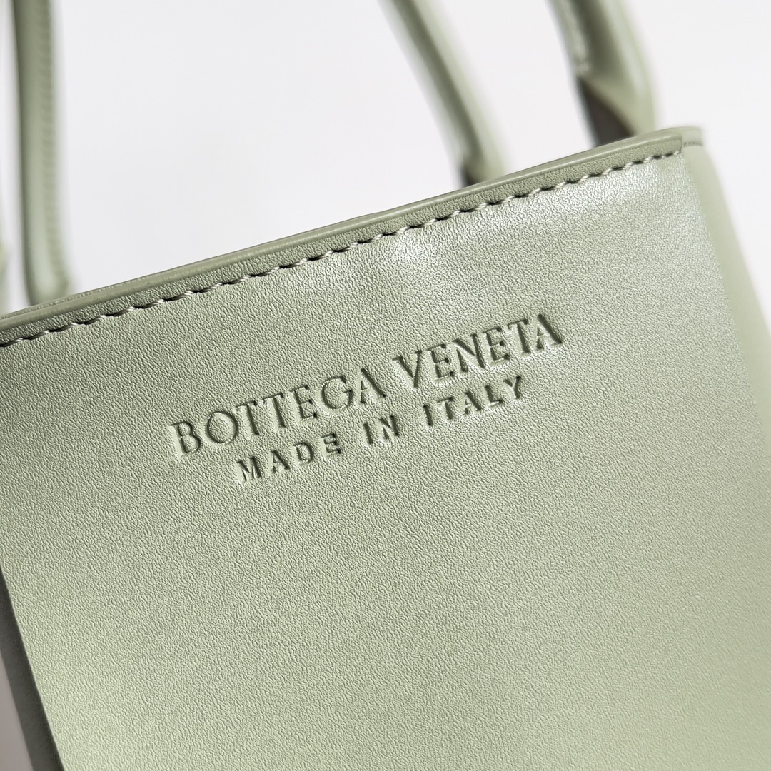 [TOP] Bottega Veneta BV Tote Bags - Light Green