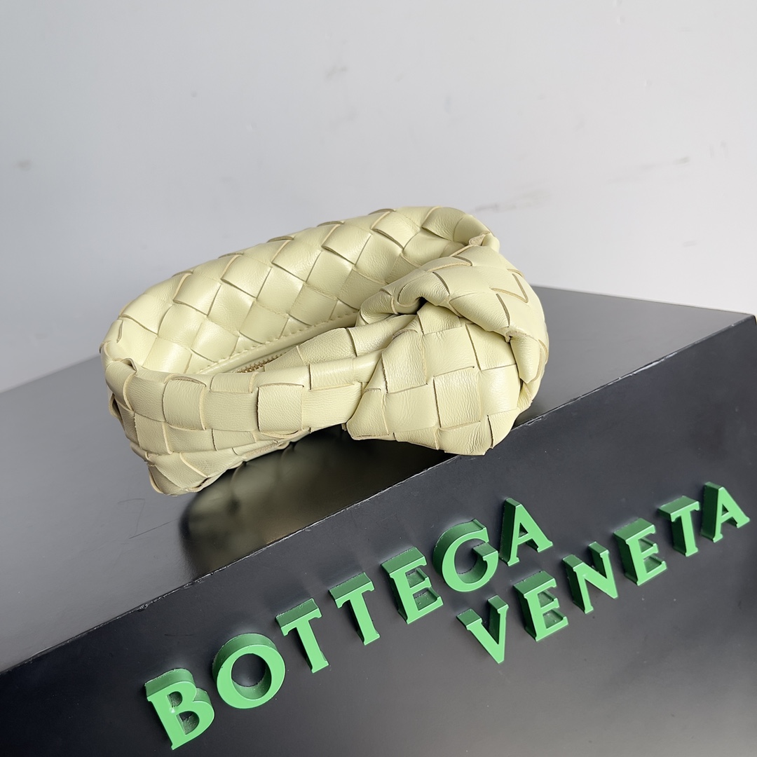 [TOP] Bottega Veneta BV Jodie Candy Bag - Cream