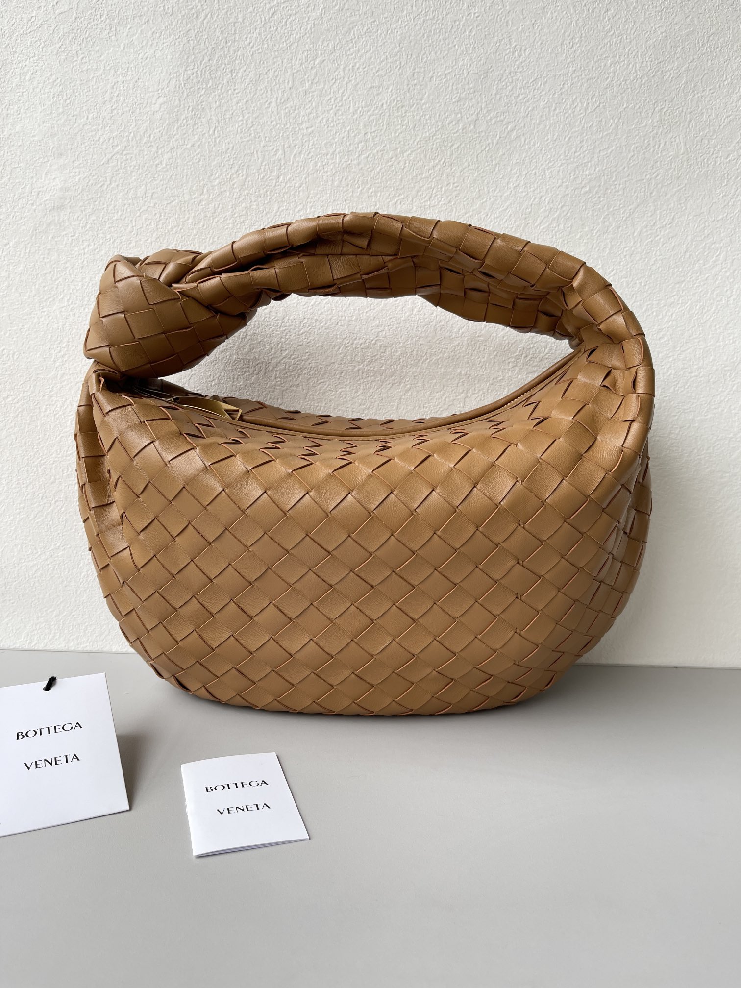 [TOP] Bottega Veneta BV Jodie Bag Teen - Brown