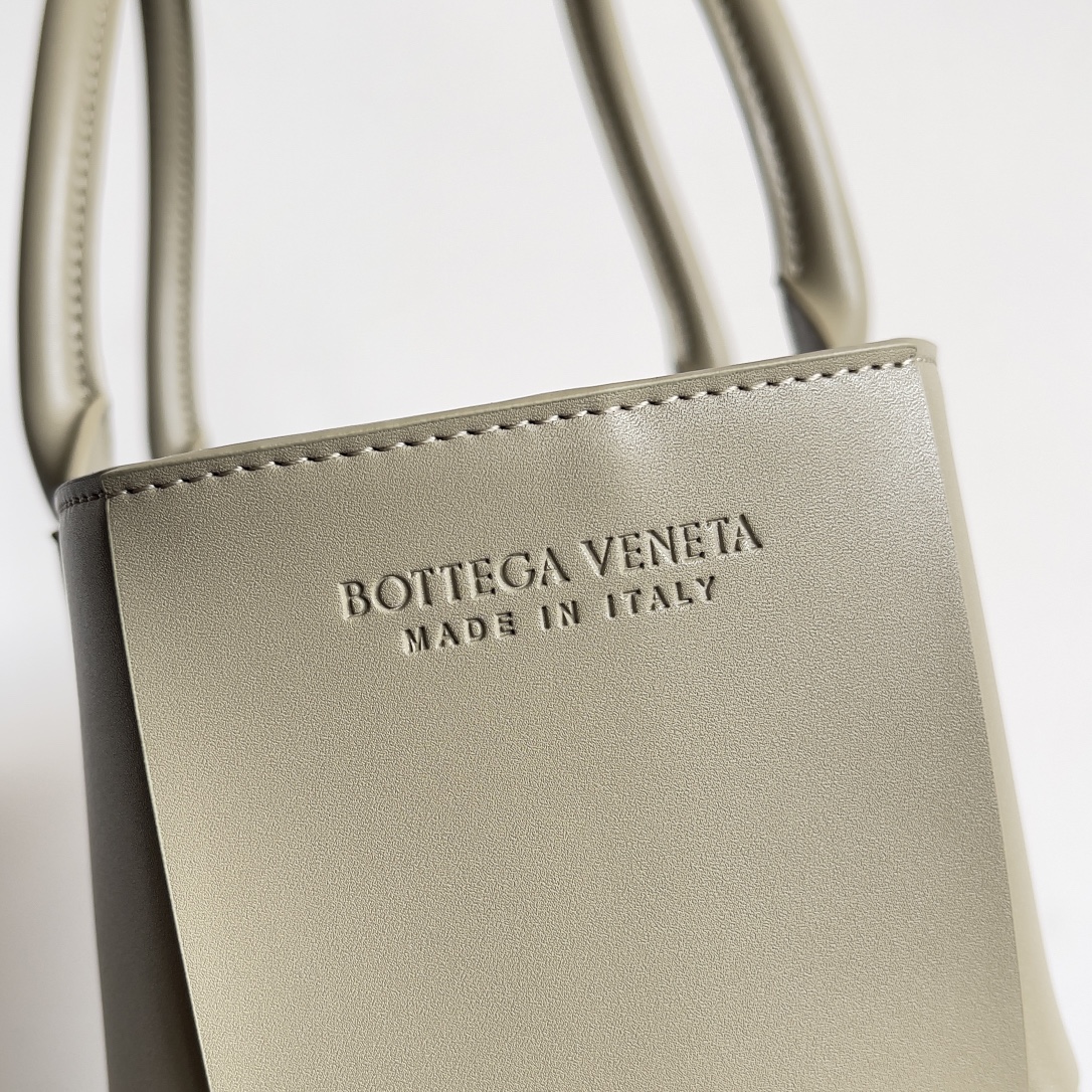 [TOP] Bottega Veneta BV Tote Bags - Beige