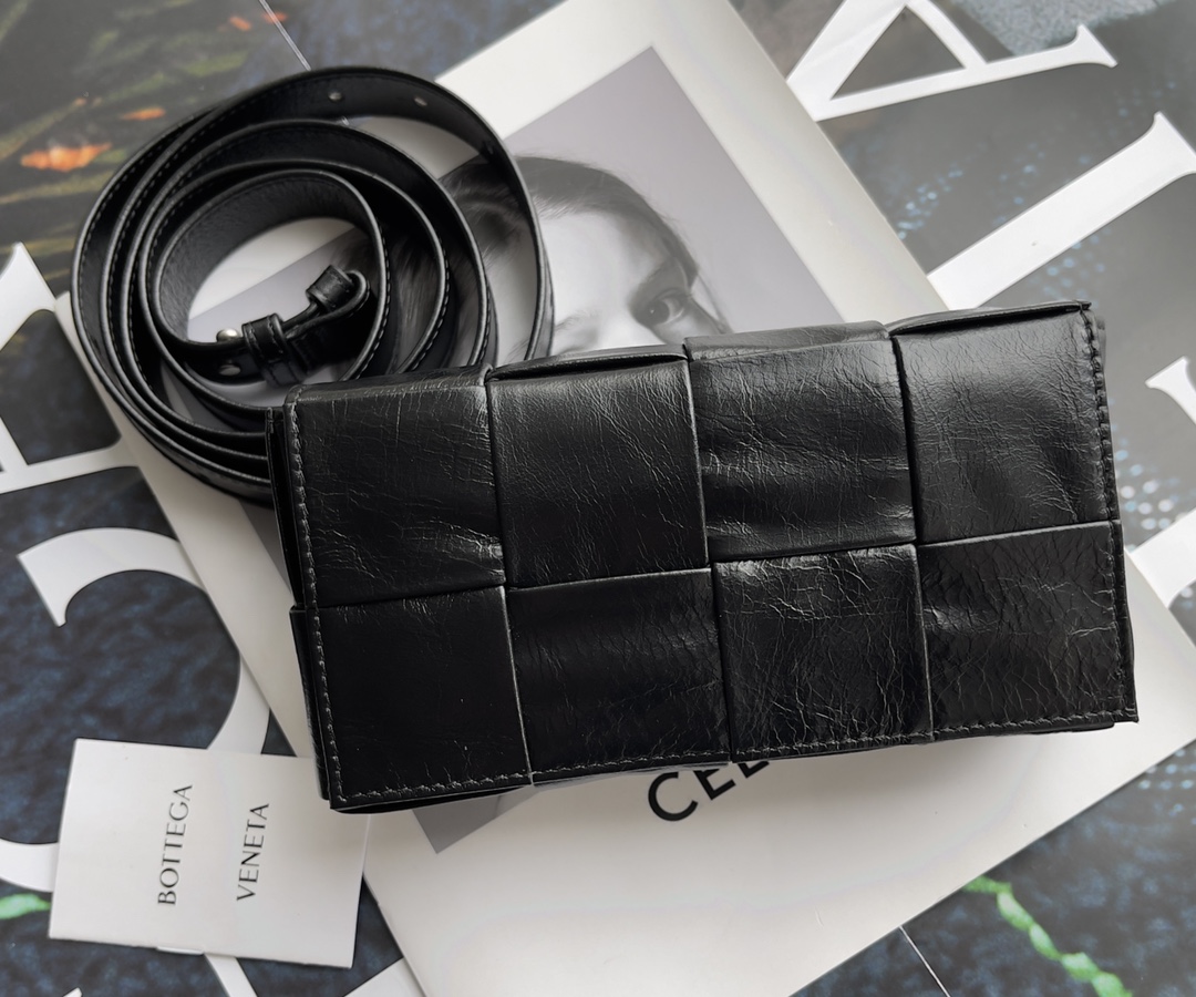 [TOP] Bottega Veneta BV Cassette Bags Mini - Black