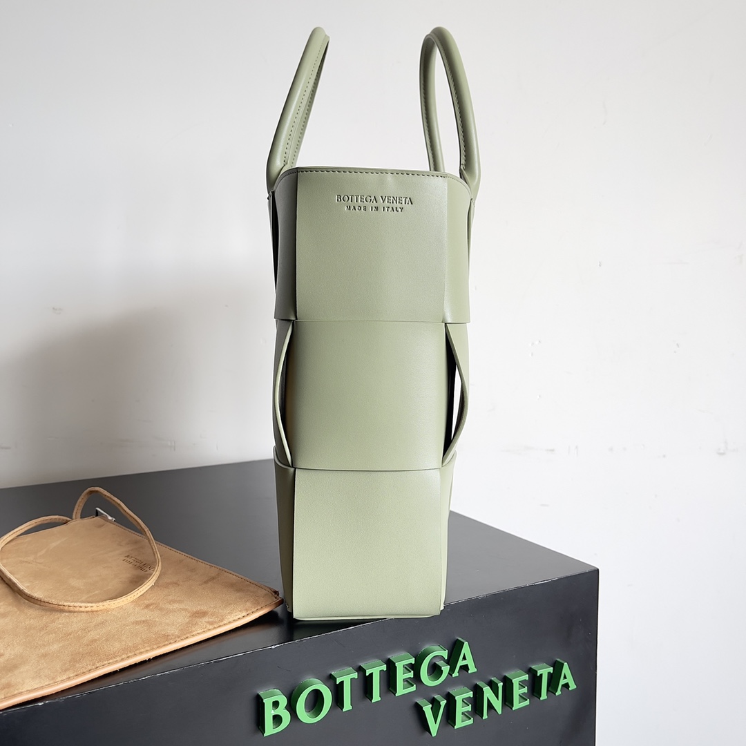 [TOP] Bottega Veneta BV Tote Bags - Light Green