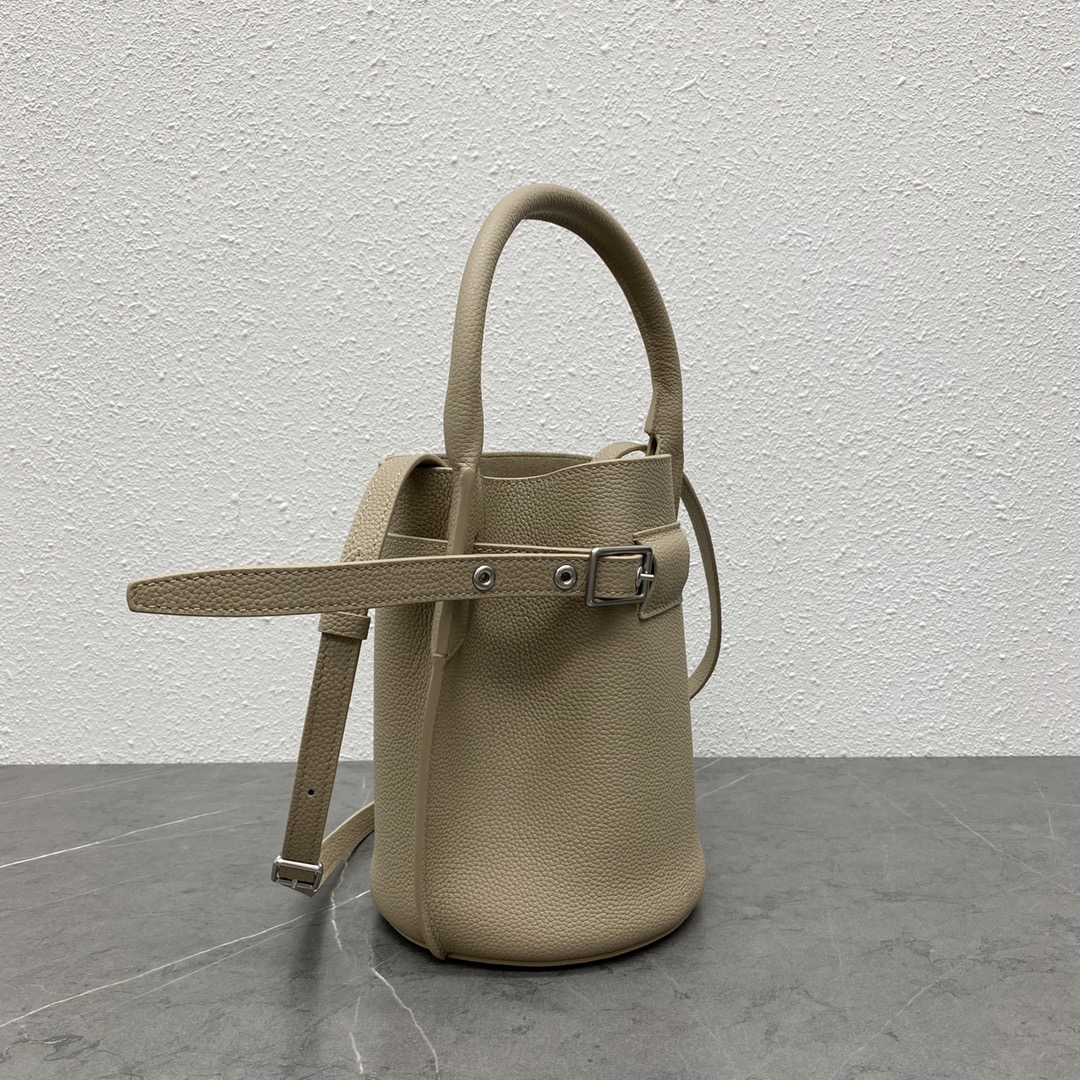 [TOP] CELINE Sangle Small Bucket Bag - Litchi&Light taupe