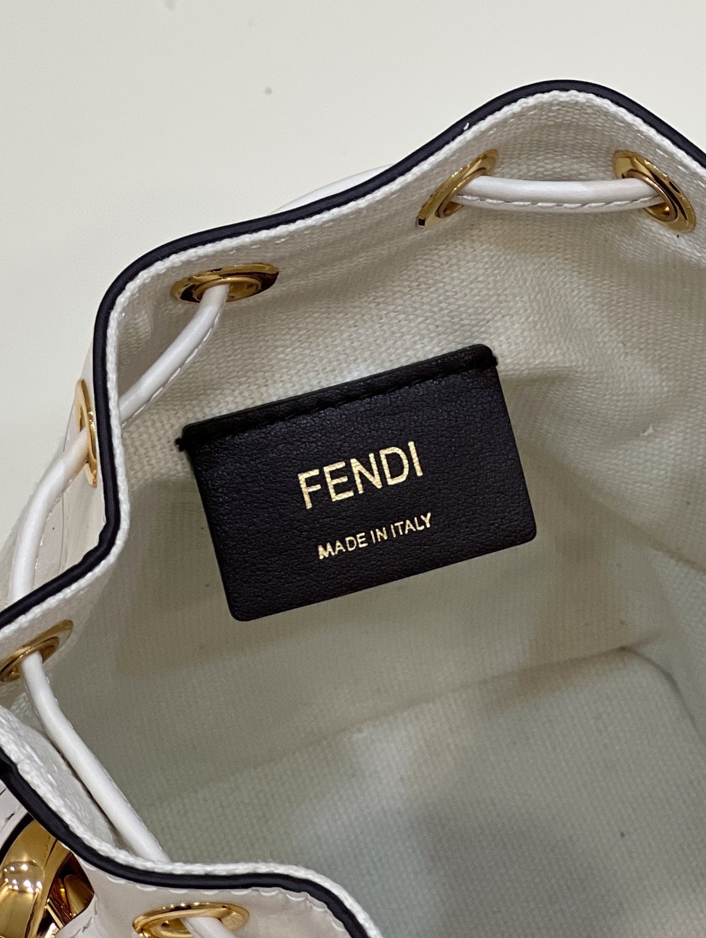 [TOP] FENDI Mon Tresor Embroidered Washed Denim HandBag - White