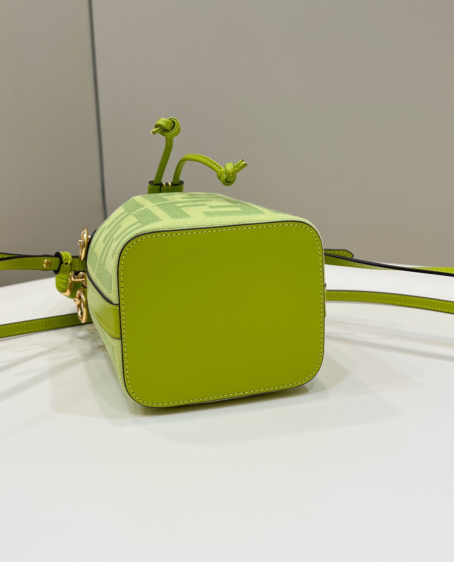 [TOP] FENDI Mon Tresor Embroidered Washed Denim HandBag - Green