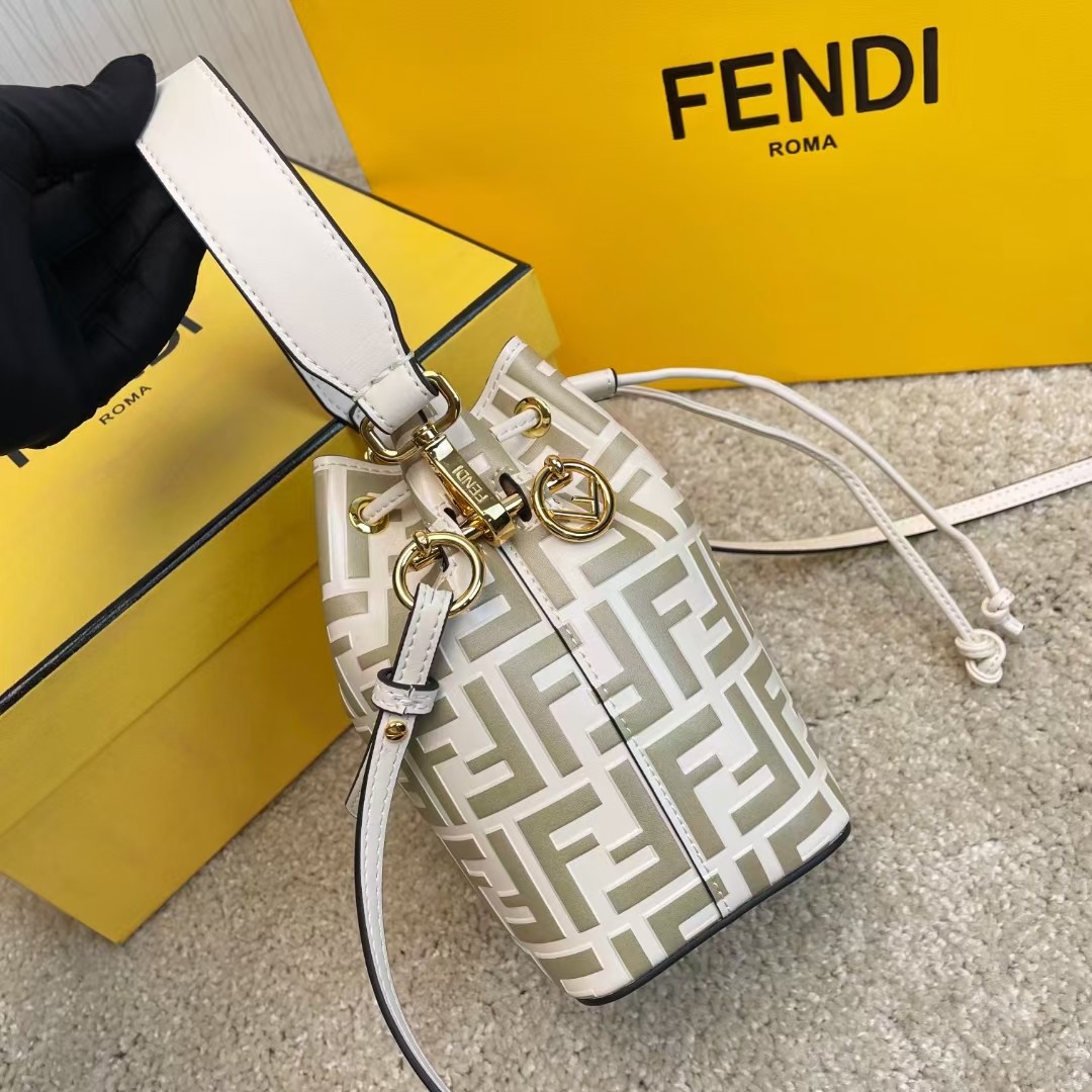 [TOP] FENDI Mon Tresor HandBag - White