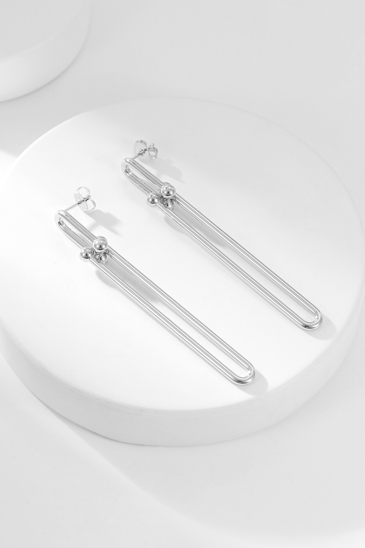 [TOP] Tiffany & Co. Long Glossy Earrings - 2 Colors