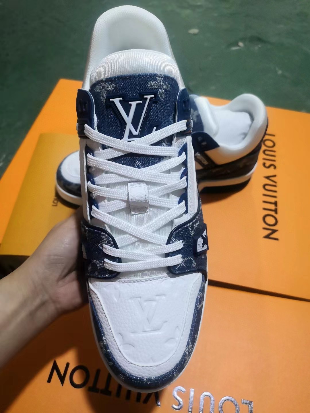 [TOP] Louis Vuitton LV L*V Sneakers - Blue