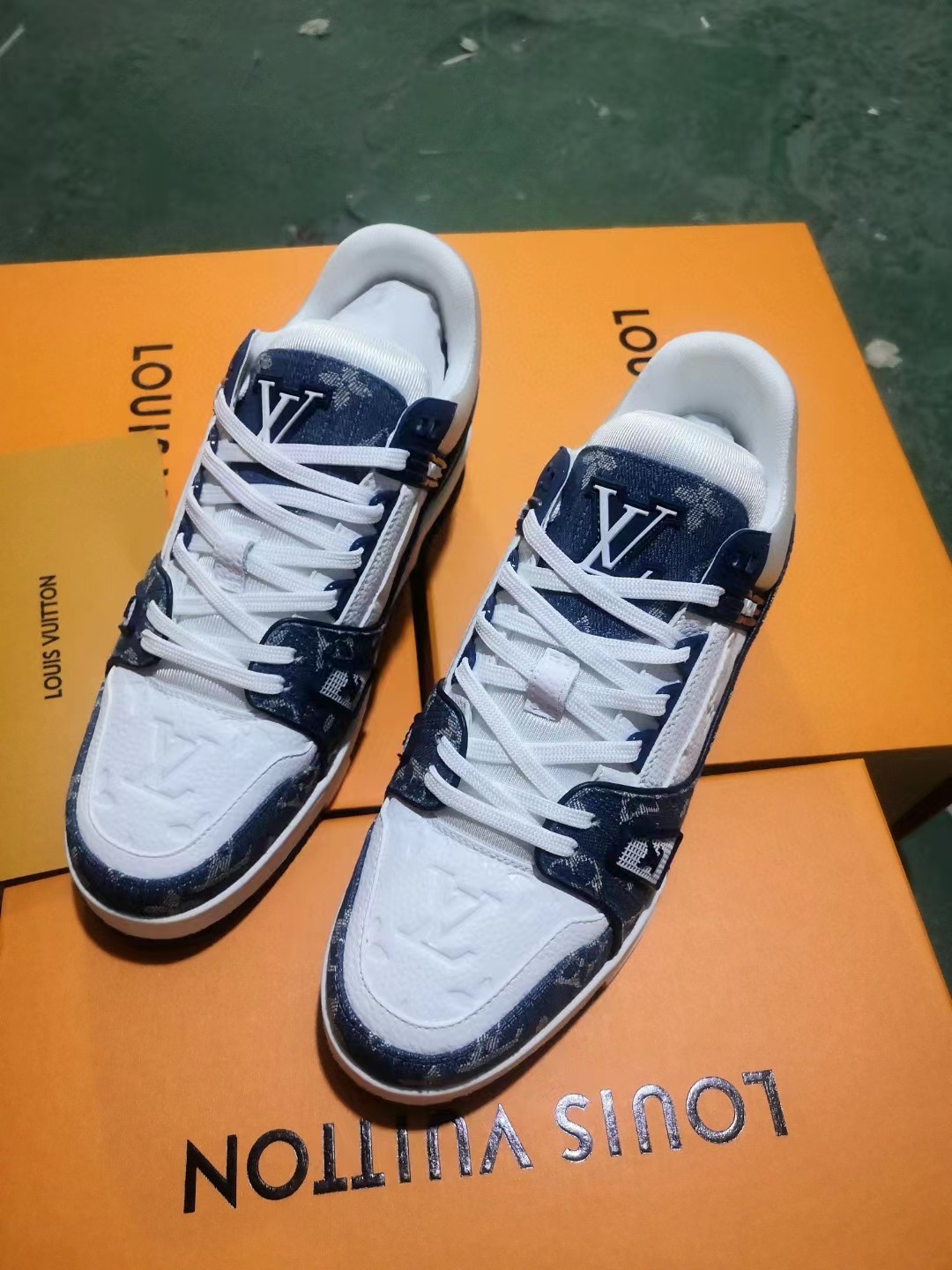 [TOP] Louis Vuitton LV L*V Sneakers - Blue