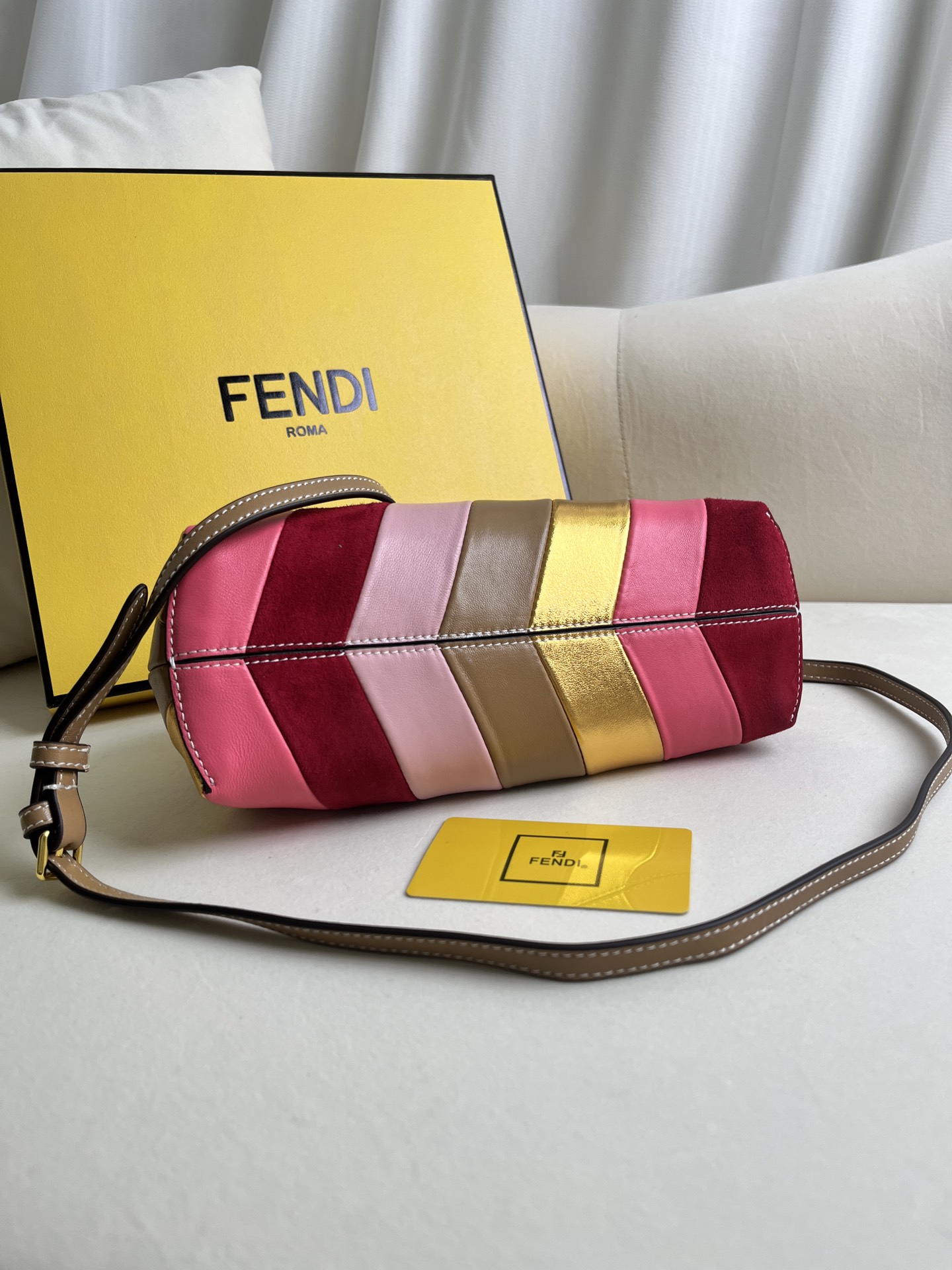 [TOP] FENDI First Bag - Rose Red