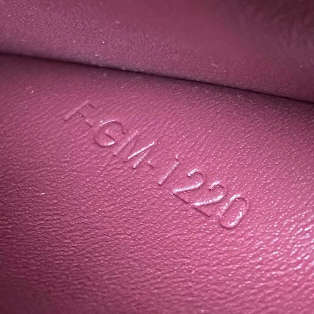 [TOP] CELINE Besace Triomphe Bag 18.5×6×15.5 cm - GHW - Red