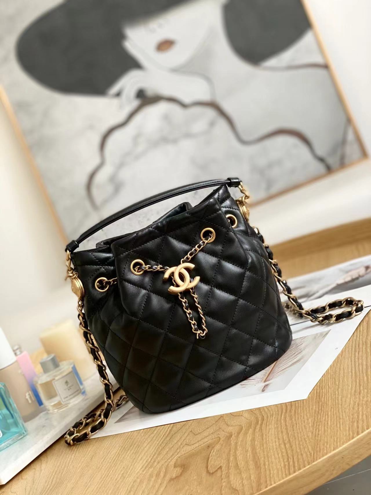 [TOP] CHANEL Classic Baby Emmanuelle Chain Bucket Bag 21X24X14 cm - Black