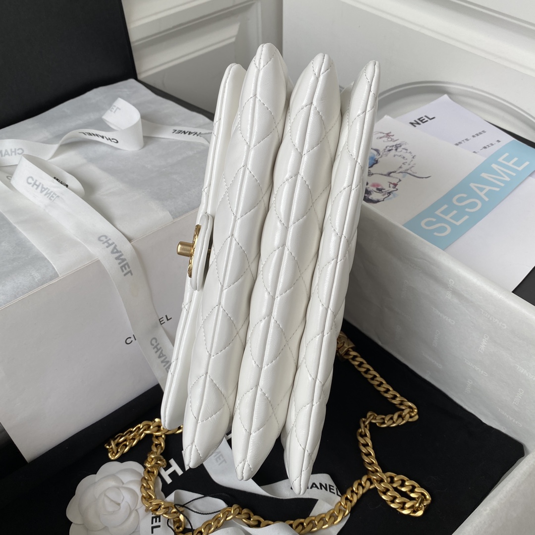 [TOP] CHANEL Gold Beads Flap Bag 16x25x10 cm - White & Red GHW