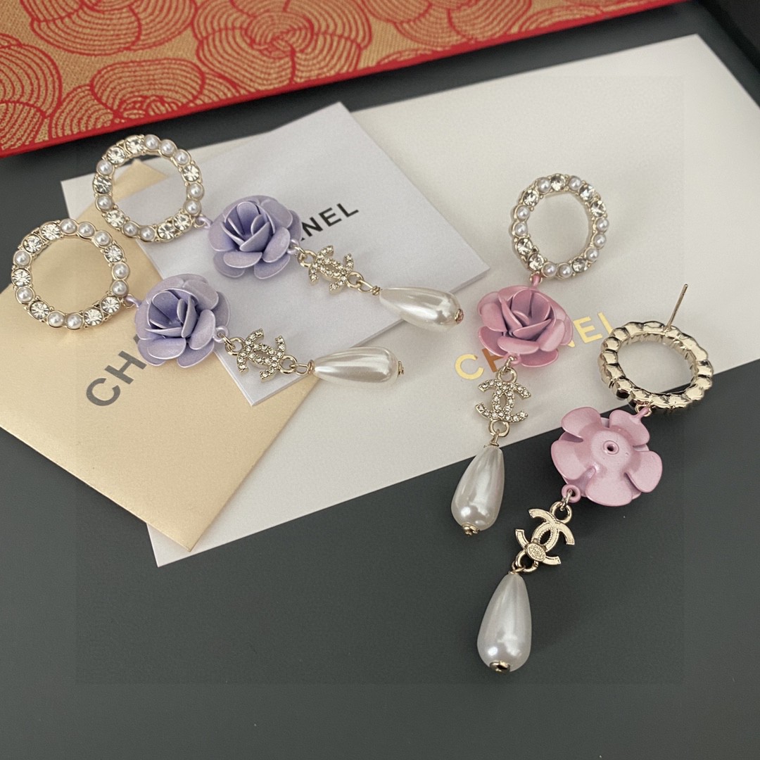 [TOP] CHANEL Flower Pearl Stud Earrings - 2 Colors