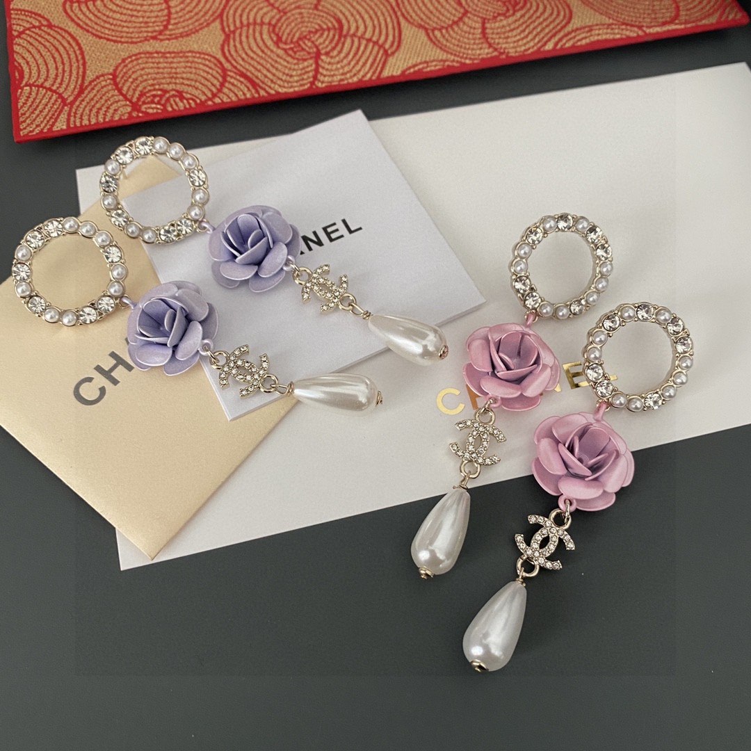 [TOP] CHANEL Flower Pearl Stud Earrings - 2 Colors