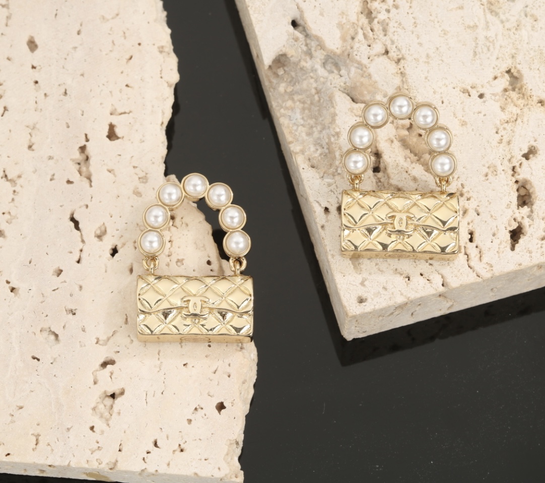 [TOP] CHANEL Double C Bag Earrings