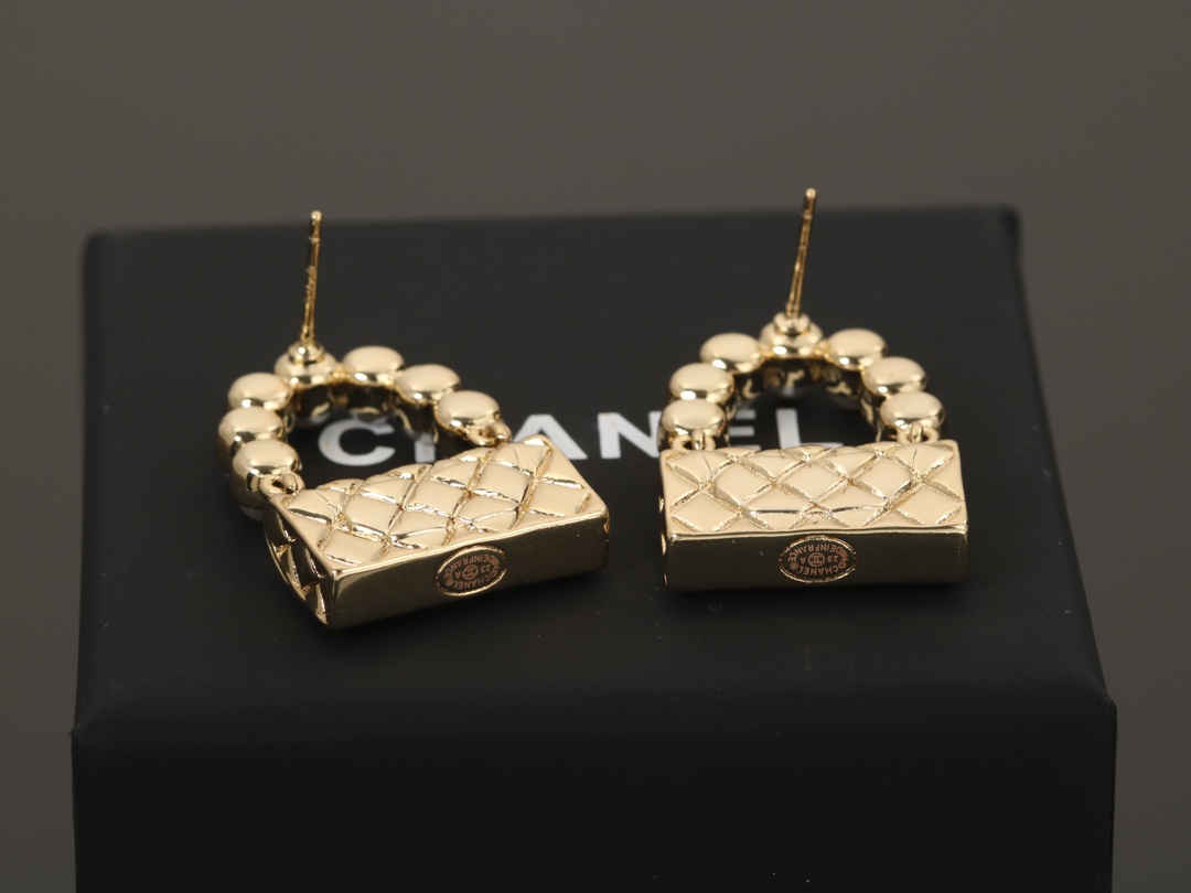 [TOP] CHANEL Double C Bag Earrings