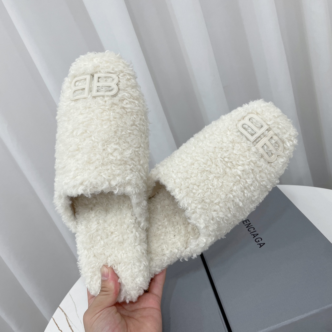 [TOP] BALENCIAGA Fur Slides - 3 Colors