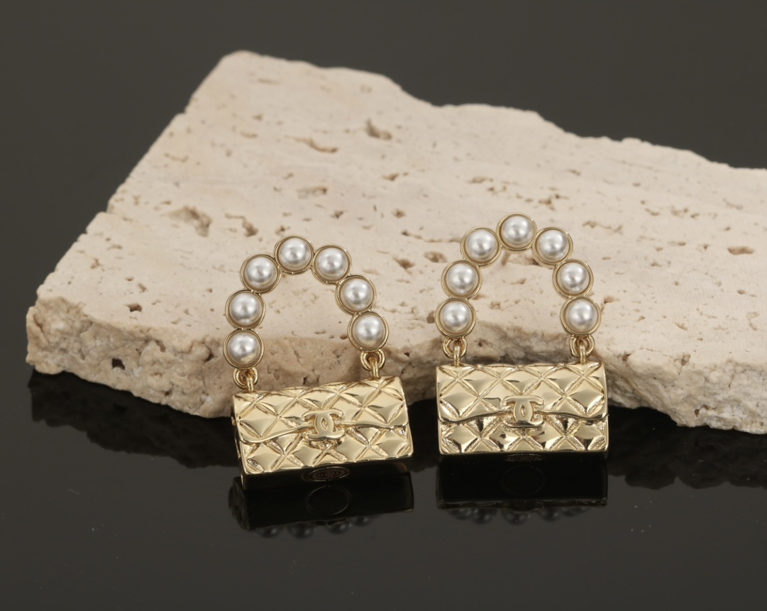 [TOP] CHANEL Double C Bag Earrings