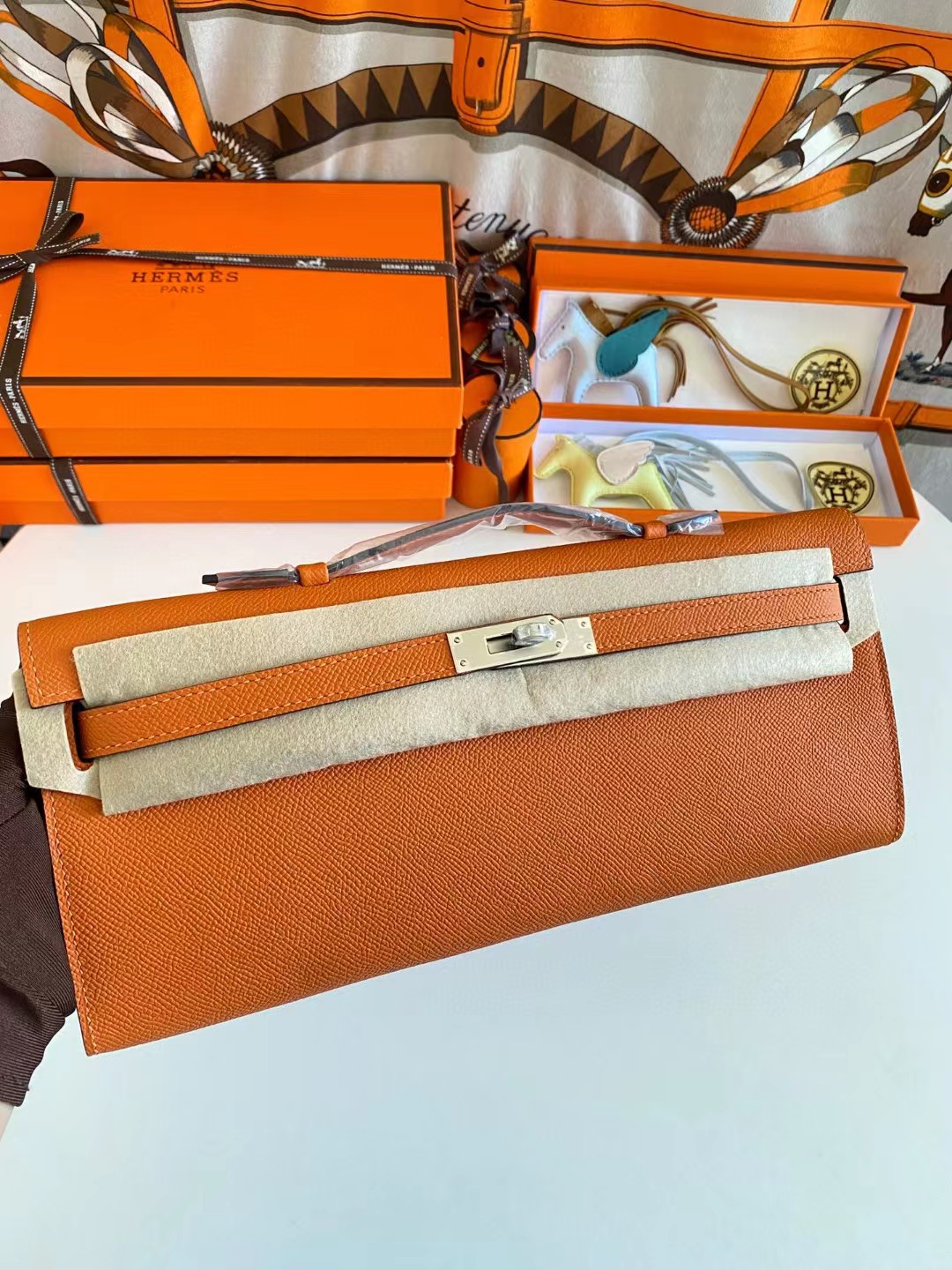 [TOP] HERMES Kelly Cut Elan 31 Clutch - Orange& SHW