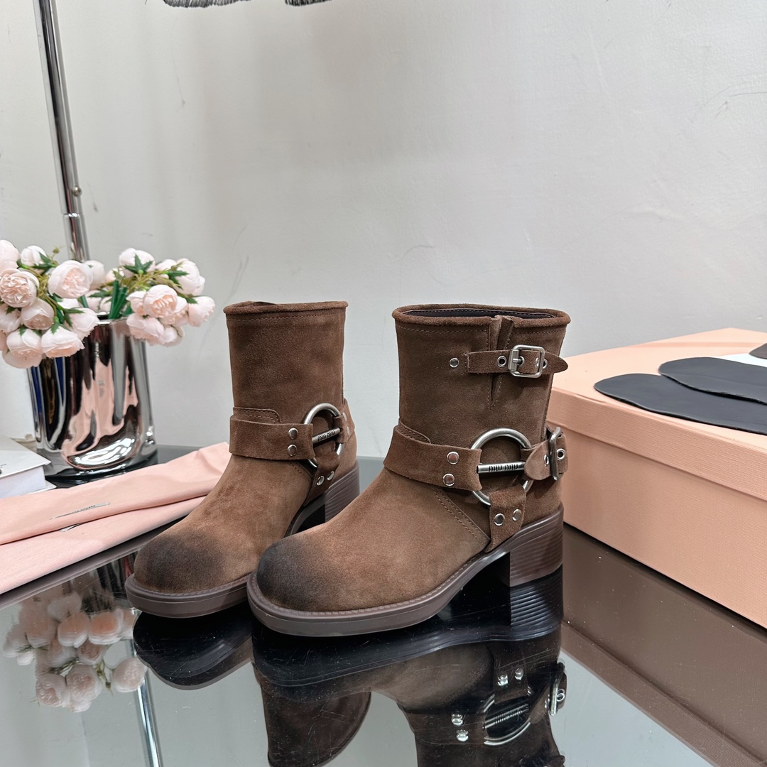 [TOP] Miu Miu Retro Western Catwalk Motorcycle Short Boots - 3 Colors - Suede with 1 Buckle