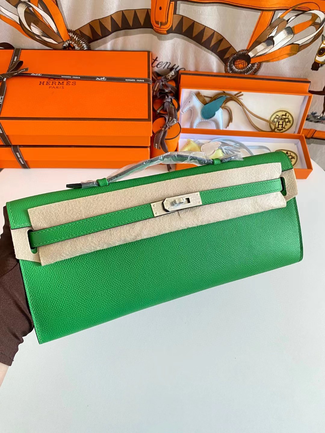 [TOP] HERMES Kelly Cut Elan 31 Clutch - Green & SHW