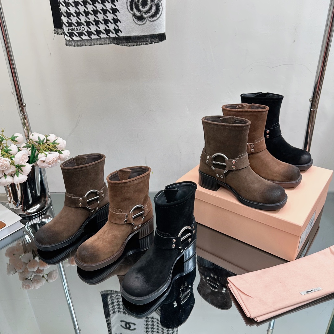 [TOP] Miu Miu Retro Western Catwalk Motorcycle Short Boots - 3 Colors - Suede with 1 Buckle