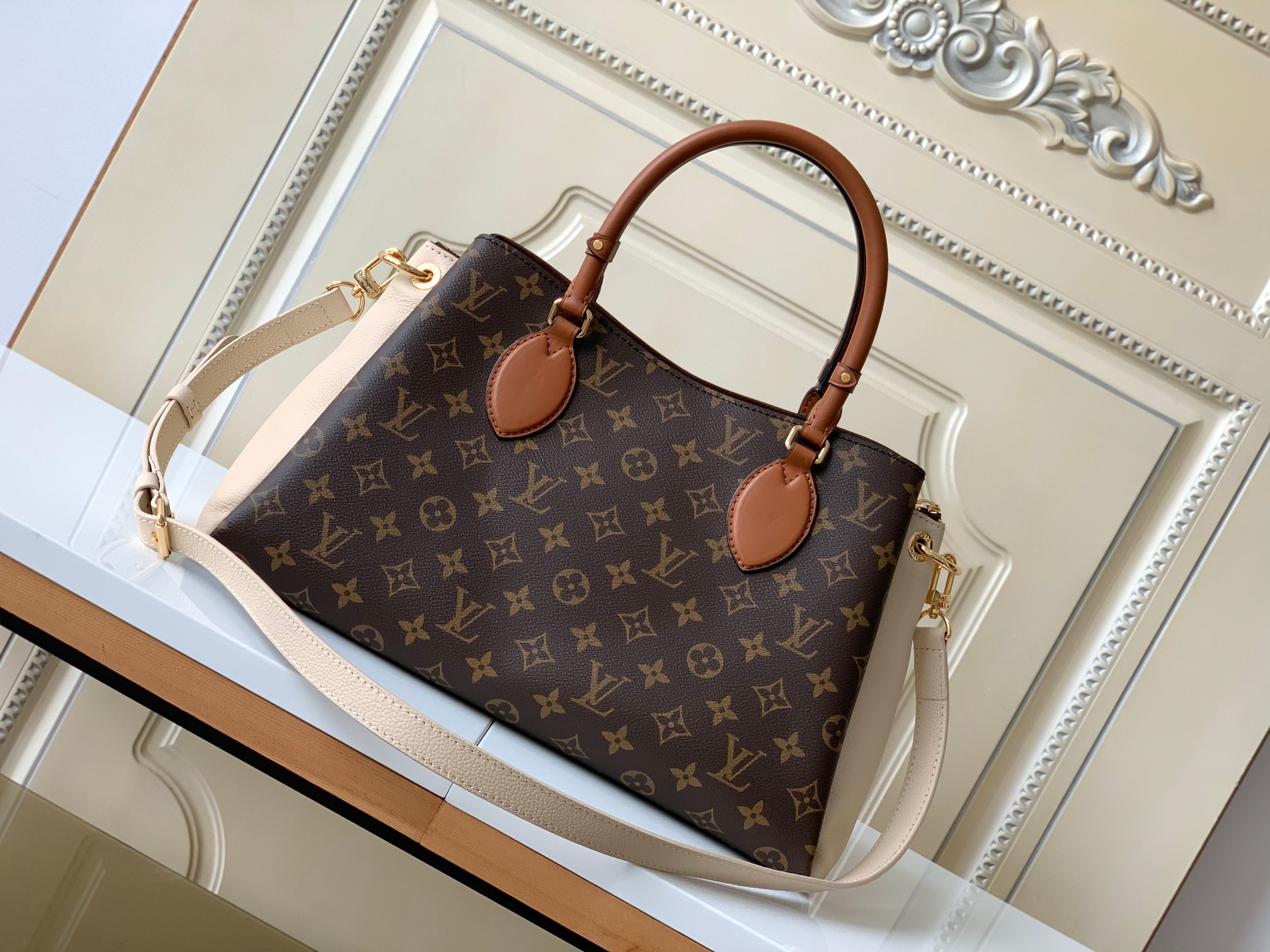 [TOP] Louis Vuitton LV Opéra Patchwork Monogram Bag 36 x 22 x 18 cm- Black&White